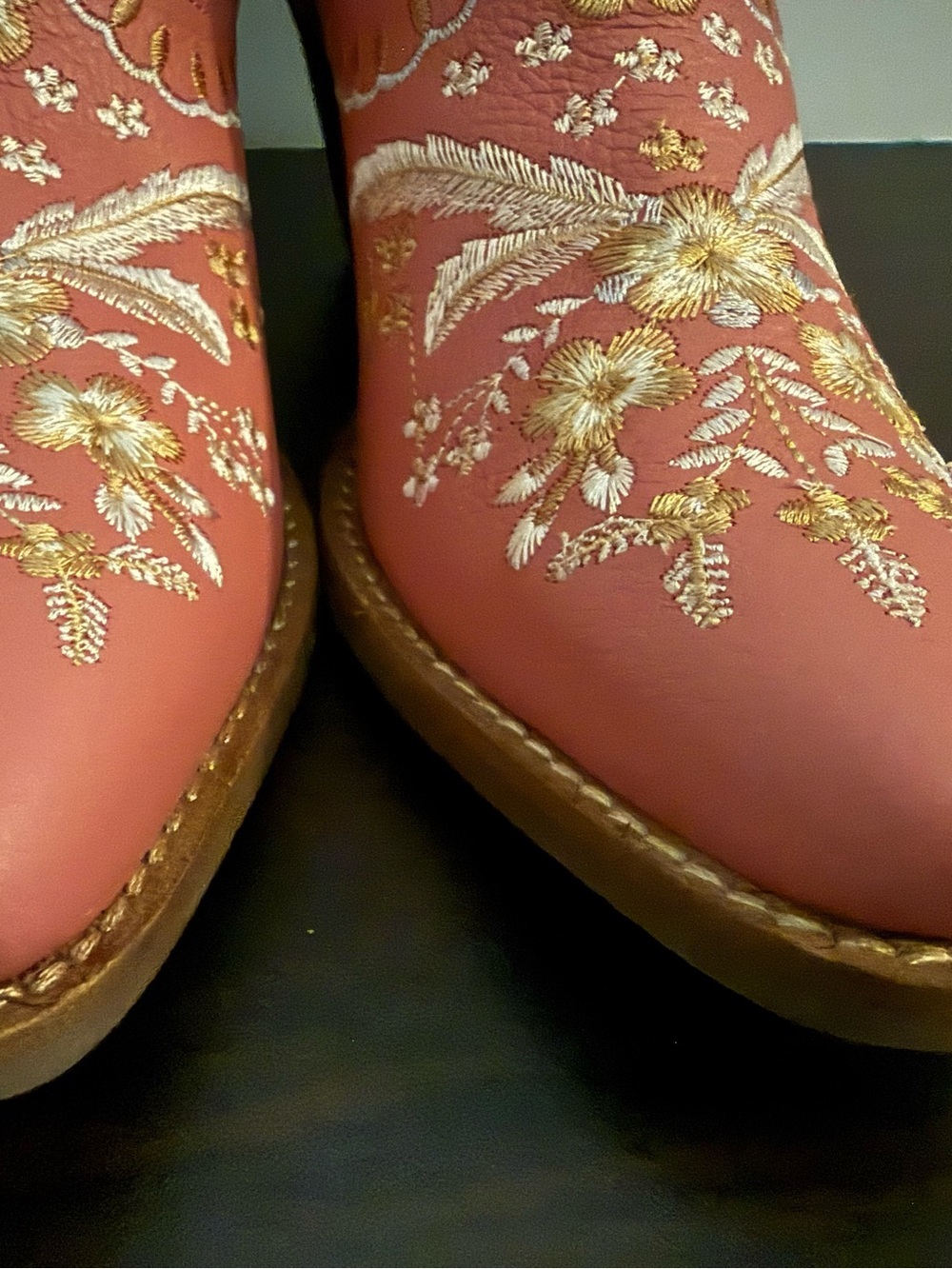 Dingo Women's Pink Embroidered Western Ankle Boots - Picture 2 of 10